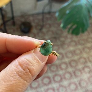Green stone ring